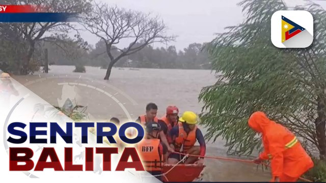 Mga awtoridad, tulong-tulong sa pag-rescue sa mga kababayan nating naapektuhan ng Bagyong #EgayPH