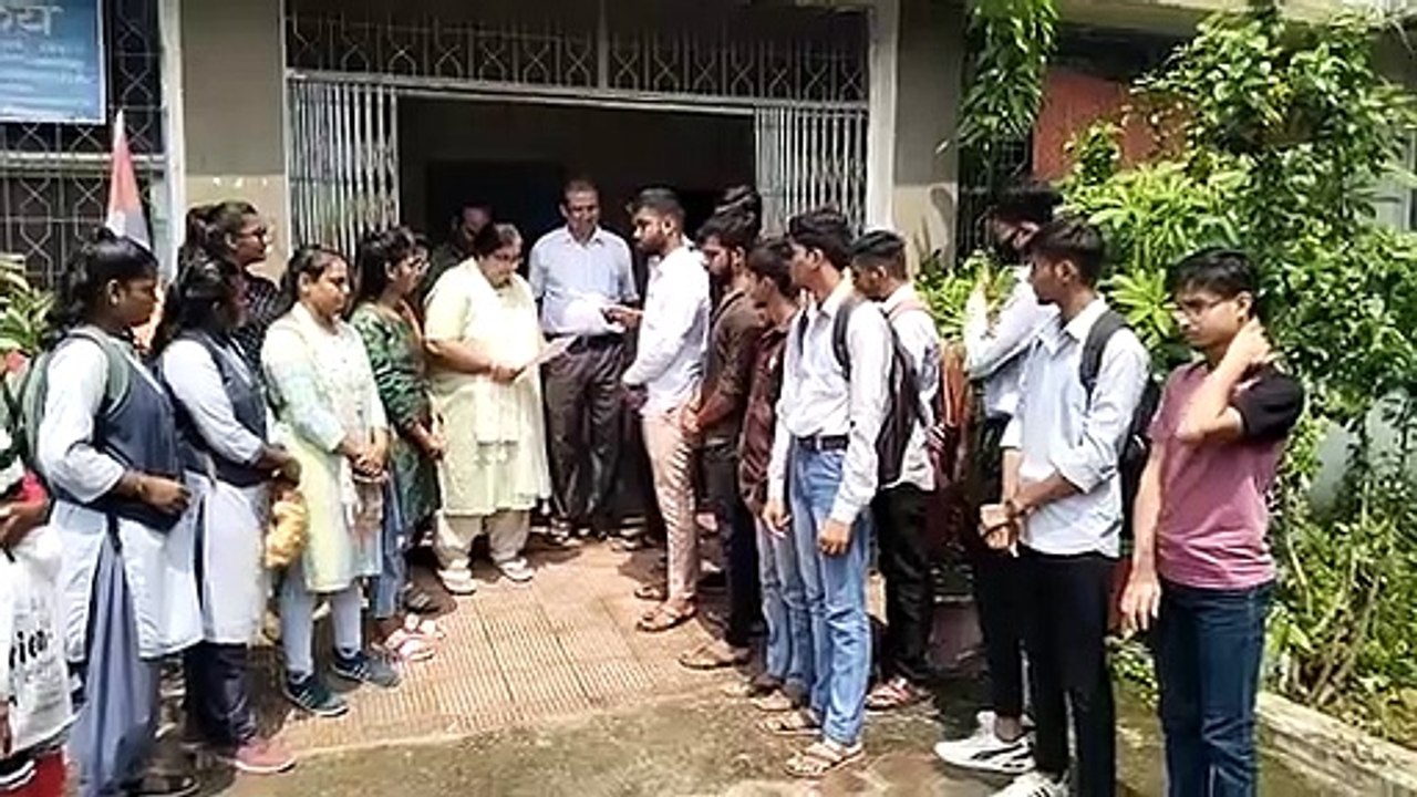 एमजीएम में स्वामी विवेकानंद मूर्ति लगाने की मांग