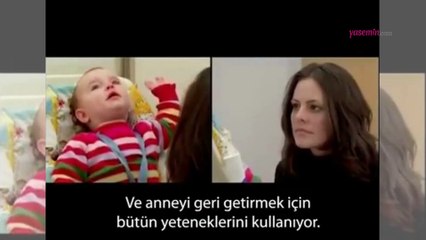 9 aylık bebek, 2 dakika boyunca kendisine tepki göstermeyen annesine bakın ne yaptı?