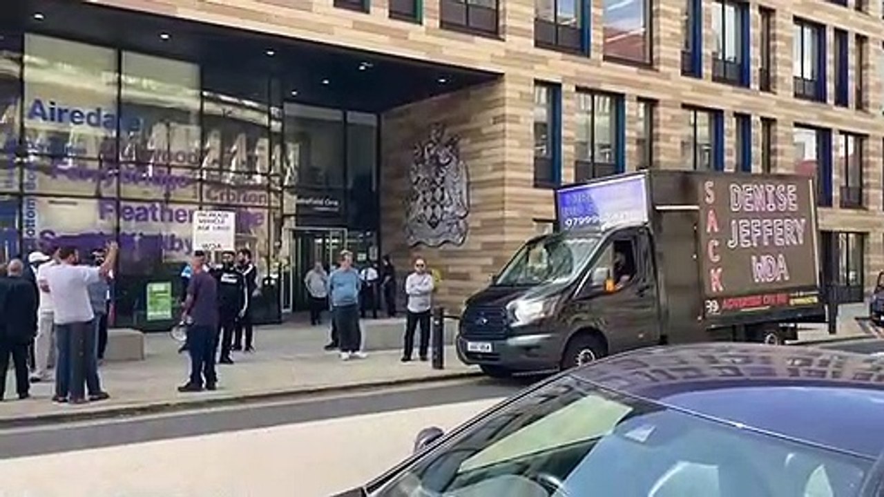 Taxi driver protest in Wakefield city centre