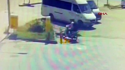 Vol de moto et vol d'école à Arnavutköy