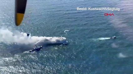 Hollanda'da kargo gemisindeki yangın hala söndürülemedi