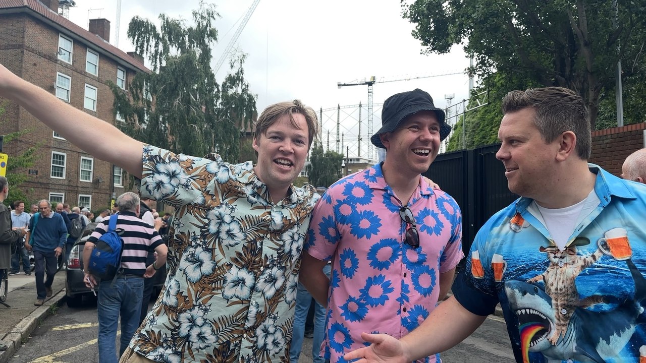 England and Australia cricket fans give their verdict after a thrilling Ashes series ahead of the final test.