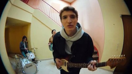 Aliocha Schneider's 'Avant Elle' - A Must-Listen Track 🎶