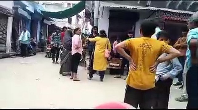 नाबालिगों से छेड़छाड़ की घटना को लेकर बालाहेड़ी में मनचलों की धुनाई, बनाया मुर्गा