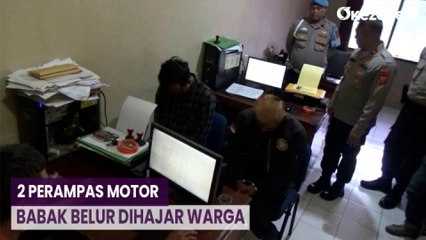 Скачать видео: Mengaku Debt Collector, 2 Perampas Motor Babak Belur Dihajar Warga di Cimahi