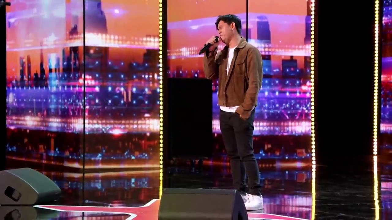 You won't BELIEVE his voice! Cakra Khan's soulful song captivates the judges _ Auditions _ AGT 2023