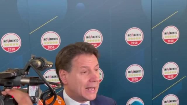 Salario minimo, Conte: Meloni dice sì al dialogo poi parla di slogan