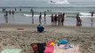 Etats-Unis: Regardez les images de cet avion qui plonge dans l’océan et qui se retourne à l’envers près d’une plage du New Hampshire - Aucune personne blessée