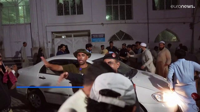 Öngyilkos merénylő robbantott a 44 ember életét követelő pakisztáni rendezvényen