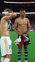  Le meilleur milieu de terrain de l'Histoire ? #casmiro #modric #kroos