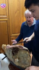 La découpe du jambon c'est sacré... grosse colère de papy