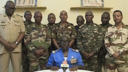 ما وراء الخبر- مآلات الانقلاب العسكري في النيجر والمواقف الدولية منه