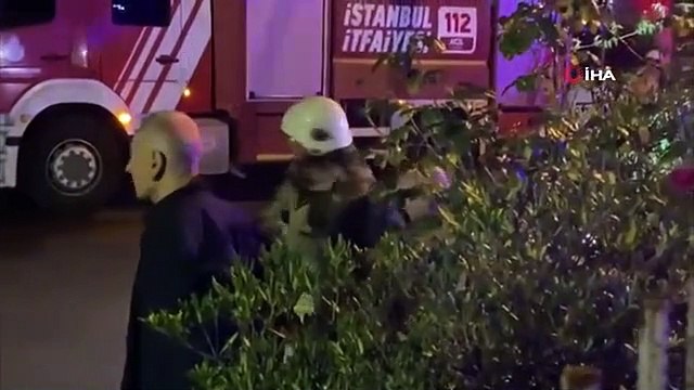 Incendie dans le bâtiment du centre de soins et de réadaptation pour personnes âgées de deux étages à Sarıyer