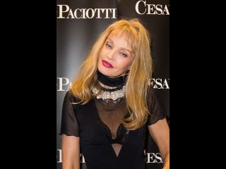 Arielle Dombasle : pourquoi ne voulait-elle pas avoir d’enfant ?
