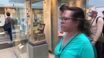 British Museum’daki 5500 yıllık en eski mumyaya büyük ilgi
