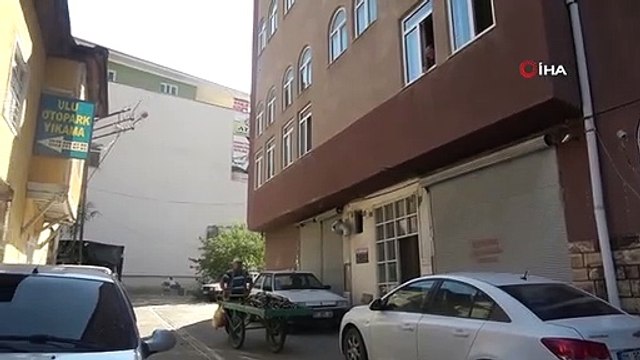 Sıcaklara aldırmayan seyyar manav