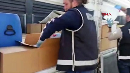 İzmir'de 42 Ton Sahte Etil Alkol Ele Geçirildi