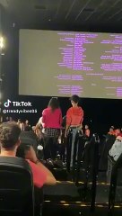 Rissa durante la proiezione di Barbie