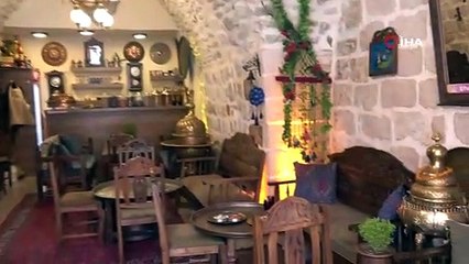 Kavurucu yaz sıcağının serinleten içeceği 'reyhan şerbeti'