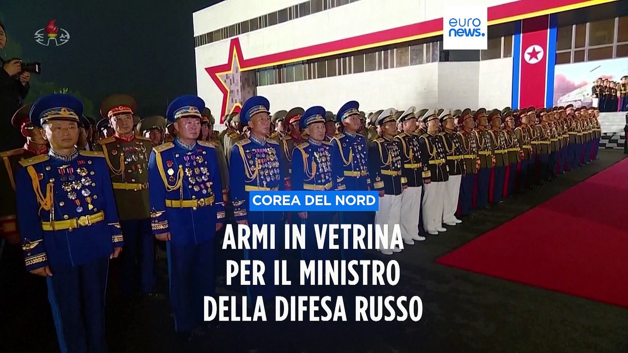 Corea del Nord, armi in vetrina per il ministro della Difesa russo e per gli alti funzionari cinesi
