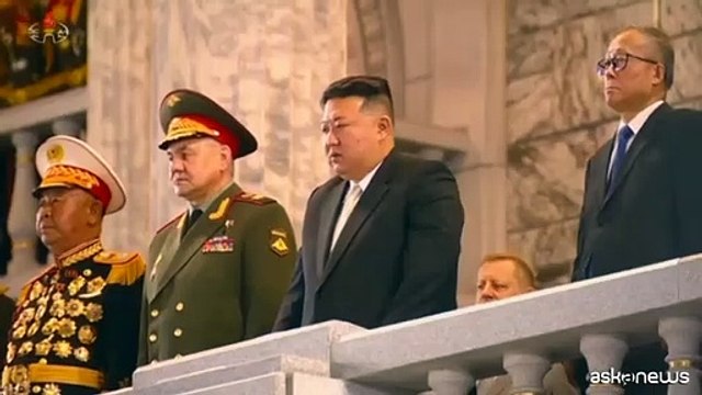 Nord Corea, la parata con Kim Jong Un e alti ufficiali cinesi e russi