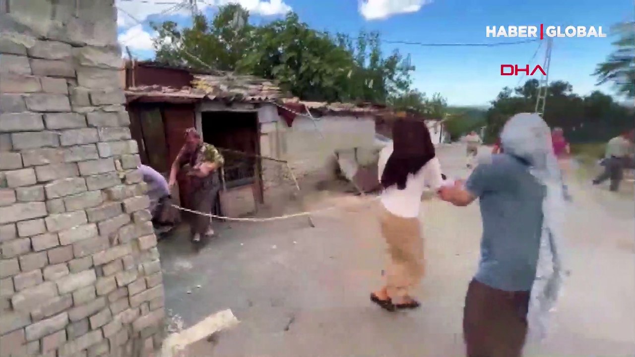 Sultangazi'deki kent ormanında yangın