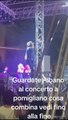 Al Bano, a 80 anni si arrampica sul traliccio durante il concerto