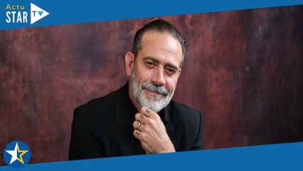 Jeffrey Dean Morgan dévoile l'origine très personnelle et bizarre de son tatouage préféré