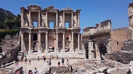 Le nouveau trimestre commence le 1er août ! L'augmentation des frais de musée a eu un impact, le ministère est intervenu immédiatement