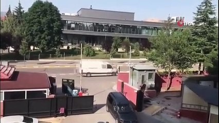 Des milliers de cigarettes illégales ont été retrouvées dans la camionnette