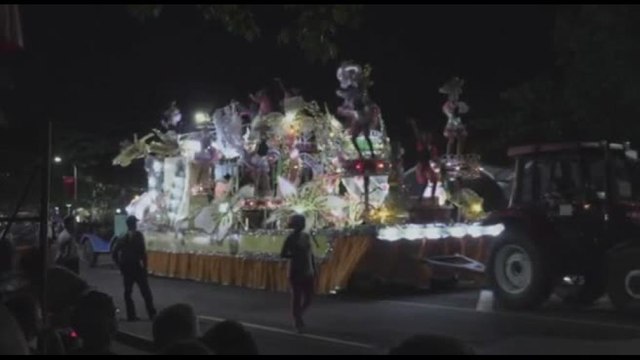 Cuba, festa in strada per i 70 anni della rivoluzione cubana