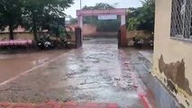 झमाझम हुई बरसात में शहर एवं ग्रामीण क्षेत्रों में सडक़ों पर बहा दरिया