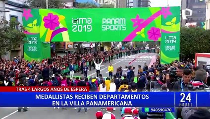 Dina Boluarte pide disculpas a medallistas peruanos por demora en entrega de departamentos