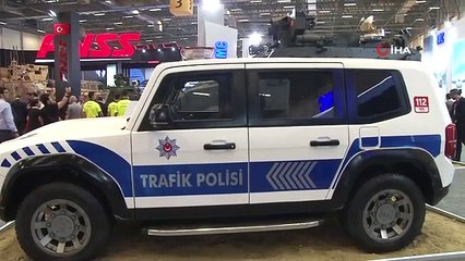Le véhicule de police blindé national et national TULGA 4x4 SUV a suscité un vif intérêt à l'IDEF