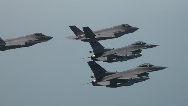 한미 공군, '쌍매 훈련' 실시...F-35A 첫 참가 / YTN