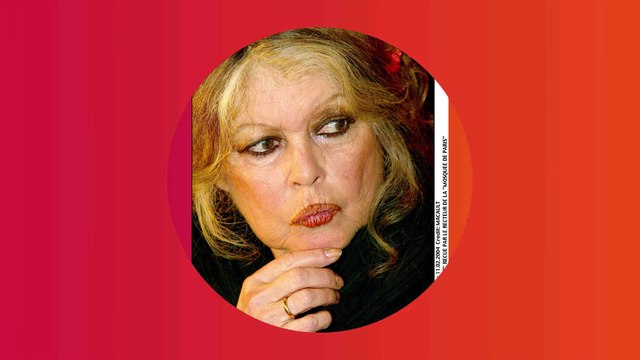 Brigitte Bardot, au naturel en robe d'été : doux moment avec sa grande amie très célèbre dévoilé