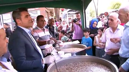 Cadeau d'Achoura aux citoyens du président Arıkan