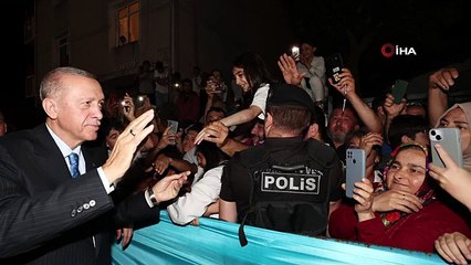 Le président Erdoğan a visité le Cemevi à Pendik