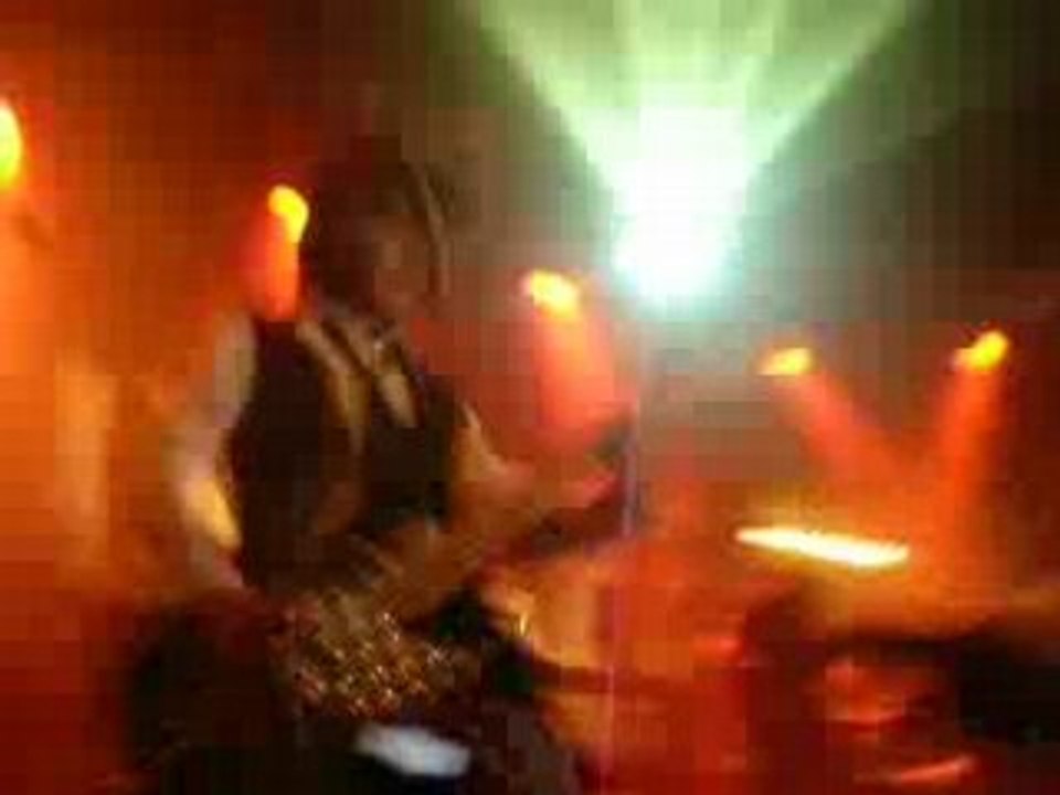 An Cafe Paris live La loco 24/03