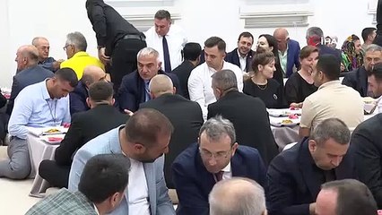 Le président Erdoğan a visité le Cemevi à Pendik