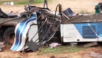 Bus si schianta in Senegal, decine di morti e feriti