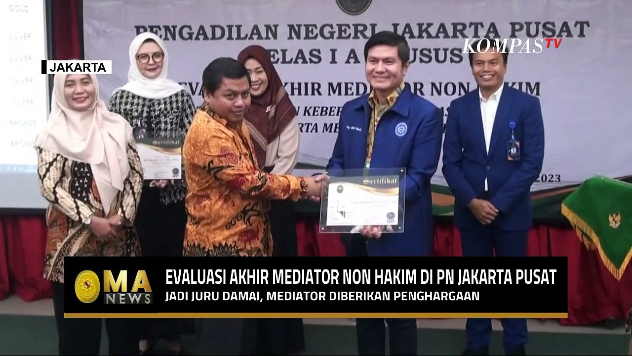 Jadi Juru Damai, Mediator Non-Hakim di PN Jakarta Pusat Diberikan Penghargaan - MA NEWS