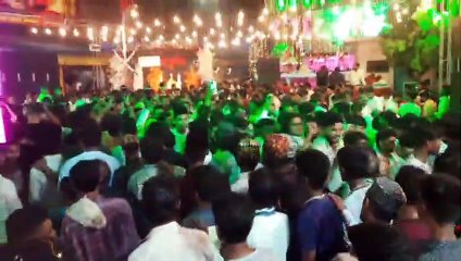 गश्त पर ताजिये व सवारियां, सड़कों पर उमडे़ लोग