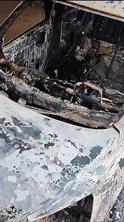 रायपुर में हादसा... कार के अंदर जिंदा जल गया शख्स, डिवाइडर से टकराने के बाद आग लगने की आशंका