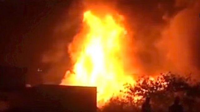 Delhi News: दिल्ली के मायापुरी स्थित फैक्ट्री में लगी भीषण आग, मौके पर 16 दमकल की गाड़ियां
