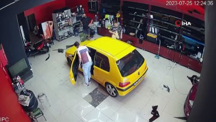 Bursa'da Otomobil Tamircisi Faciadan Döndü