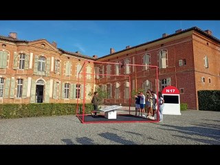 Au nord de Toulouse, le château de Merville sert de décor à l'émission La Route des Coffres de M6