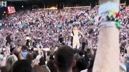 Taylor Swift’in ABD'nin Seattle kentinde verdiği konserde dans edenler