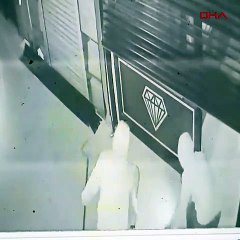 Kuyumcuyu soymak için 12 dakika uğraştılar